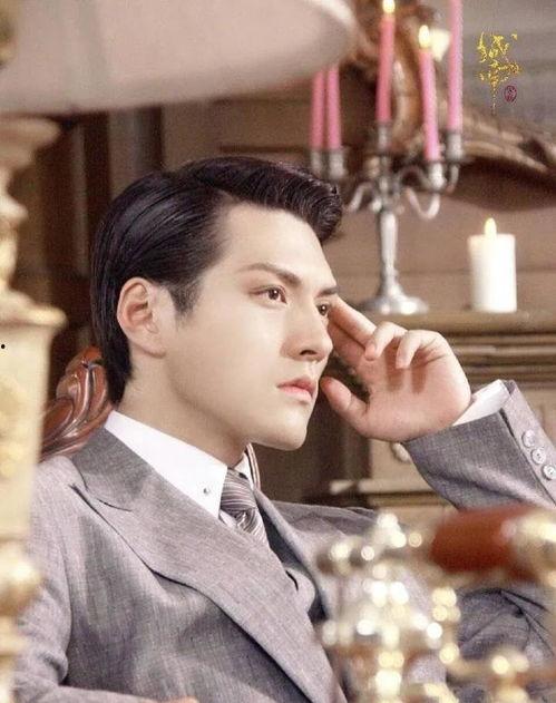 娱乐圈吃瓜男博主小说